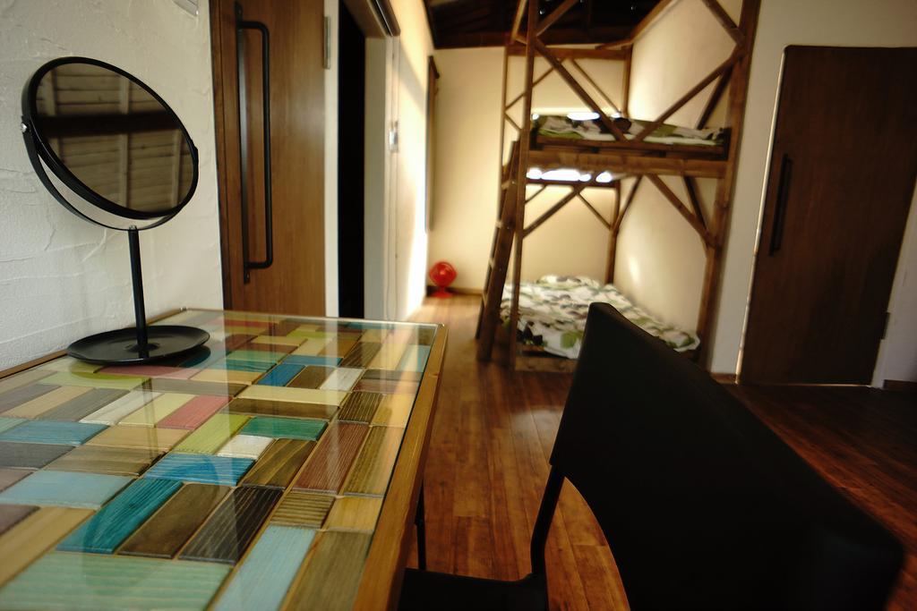 Guesthouse Hideout Himeji Esterno foto